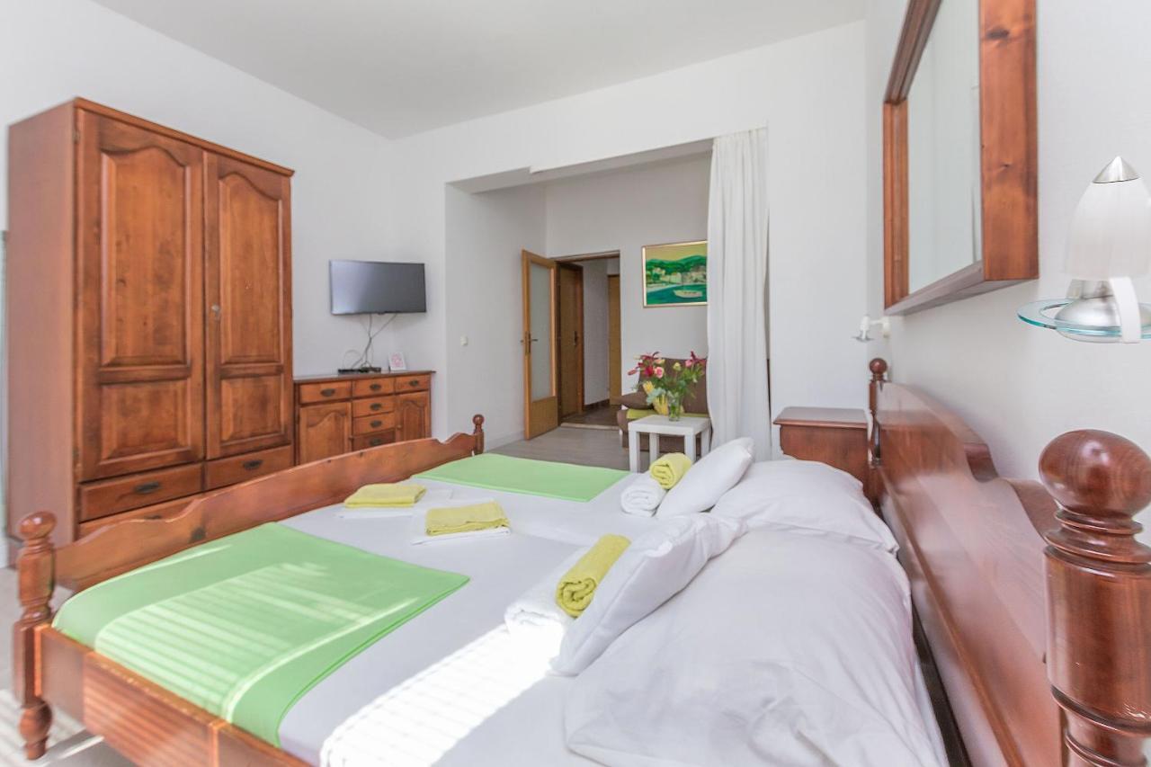 Apartments Clarus Mare Duce Exterior photo