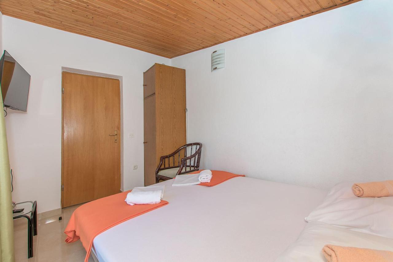 Apartments Clarus Mare Duce Exterior photo
